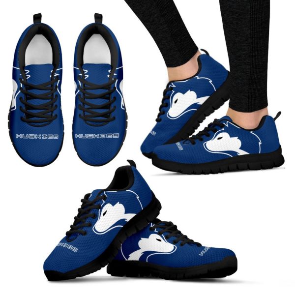 Oak Groove Huskies Custom shoes - Image 3